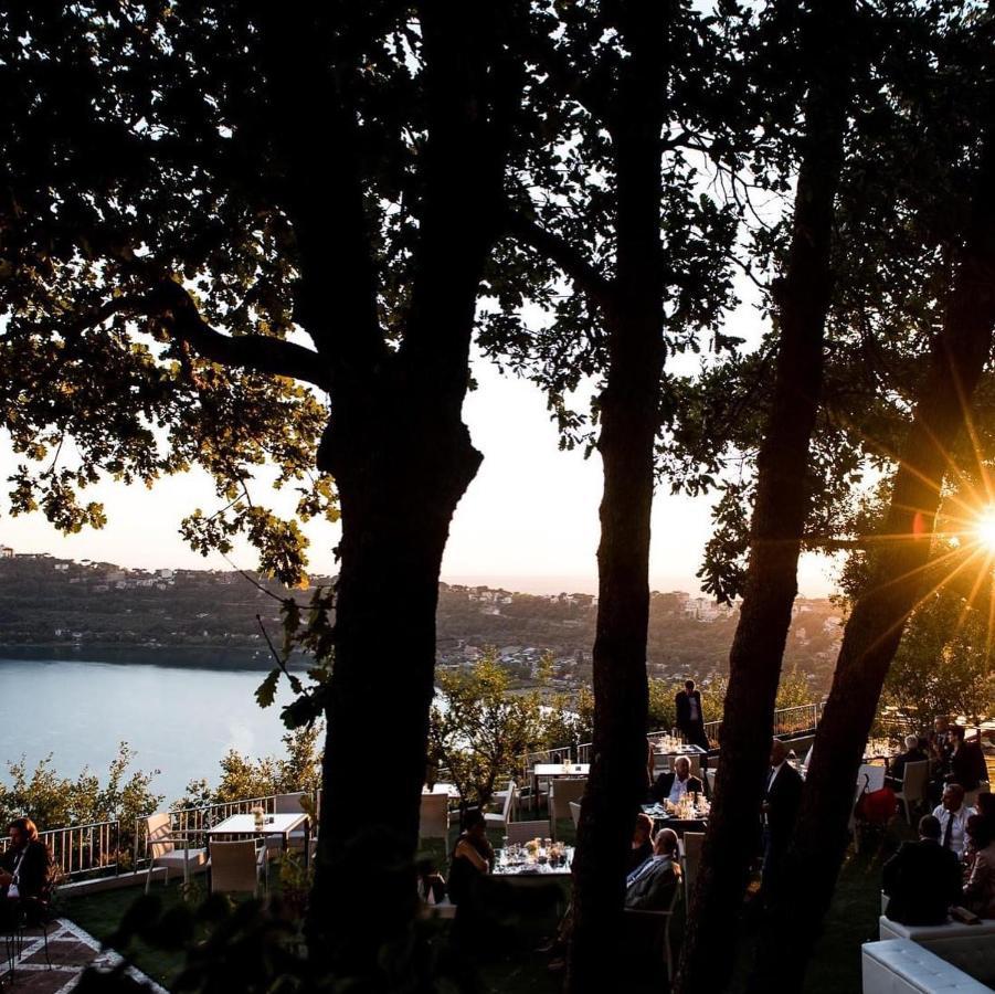 La Locanda Del Pontefice - Luxury Country House Marino Esterno foto