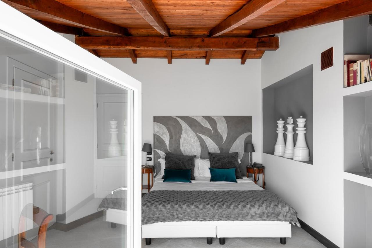 La Locanda Del Pontefice - Luxury Country House Marino Esterno foto